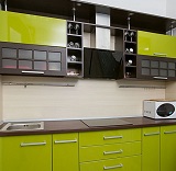 Прямая двух цветная Кухня с пленочными мебельными фасадами